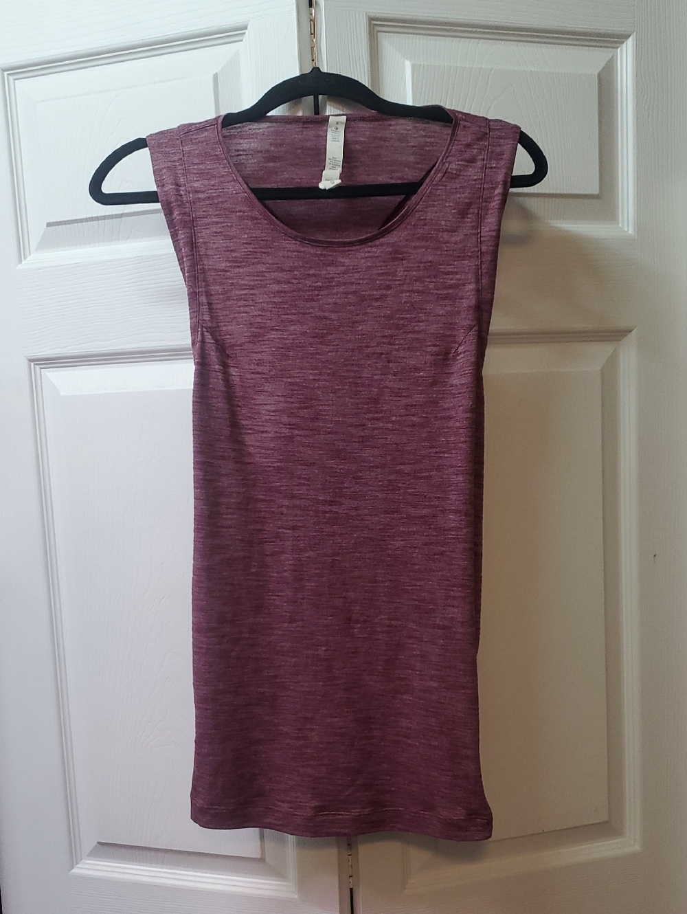 LULULEMON SIZE 8 Heathered Maroon Muscle Tank